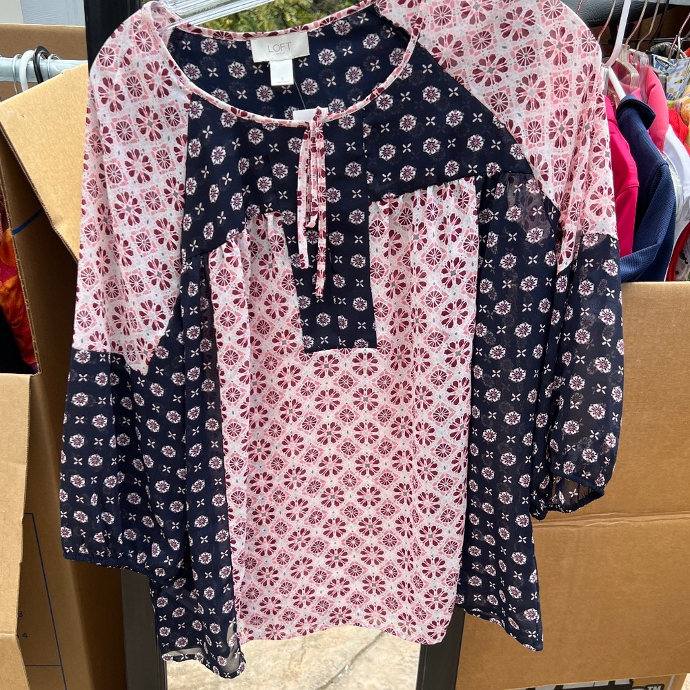 Ann Taylor blouse tags on